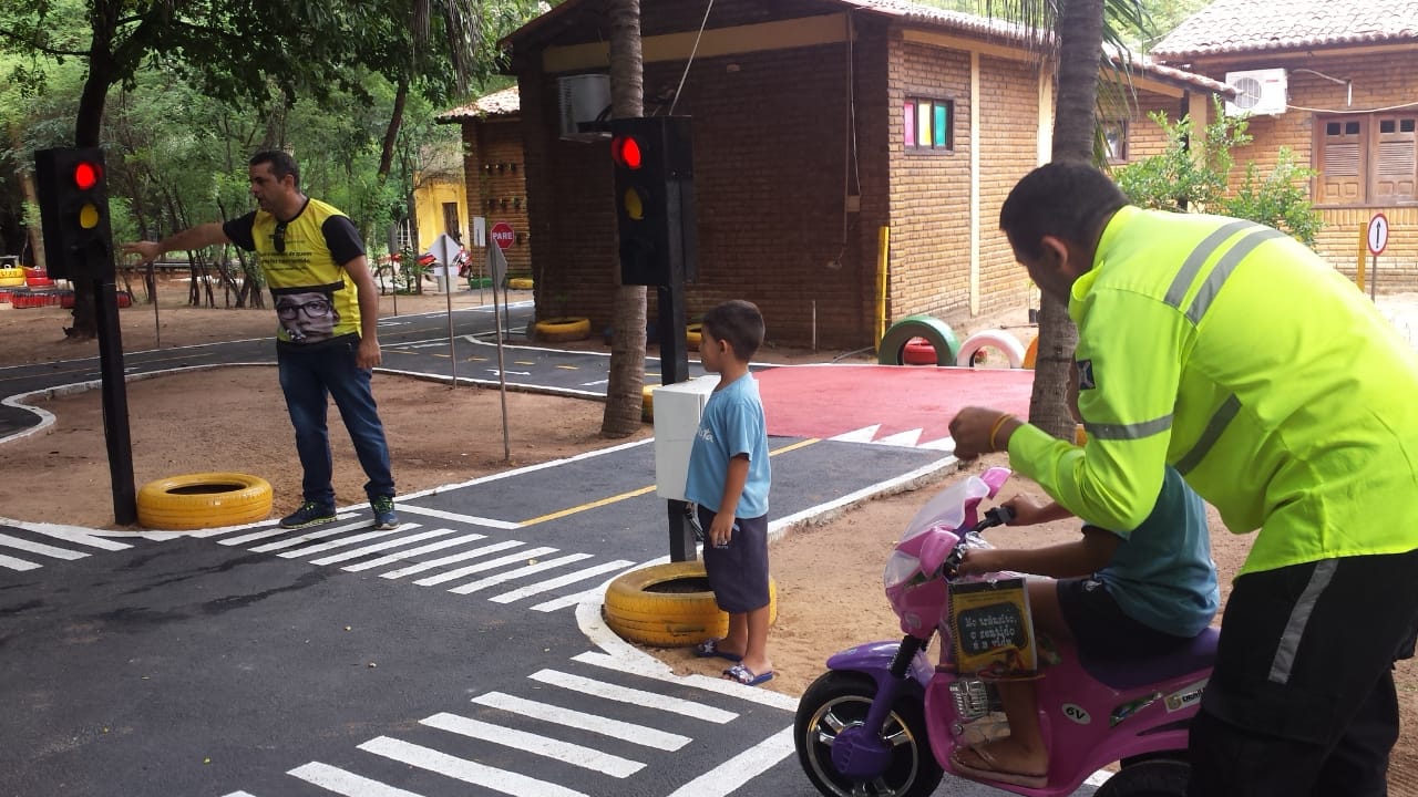 ‘Escola de Trânsito’ está de olho em nova geração de usuários de Iguatu