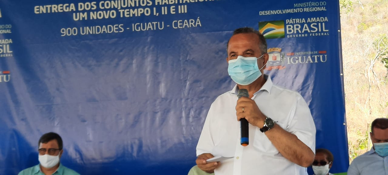 Ministro Rogério Marinho participa de etapa final de entrega de moradias