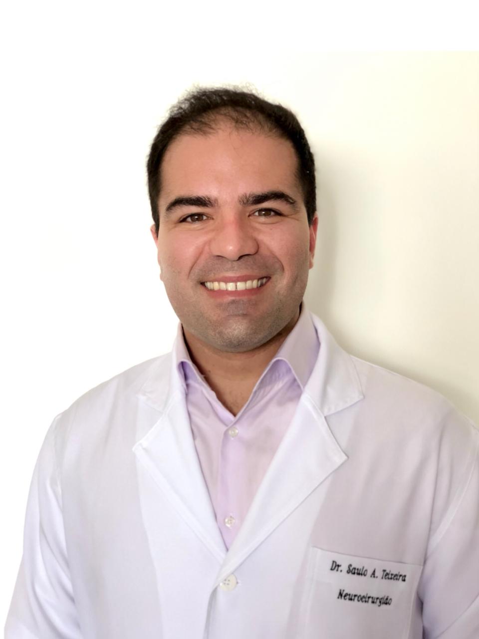 Dr. Saulo Teixeira Médico neurocirurgião