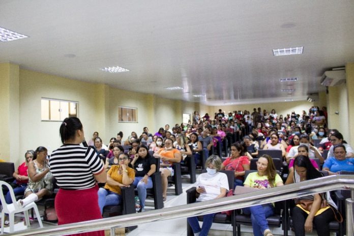 Servidores de Iguatu conquistam direito de receber remuneração até o quinto dia do mês
