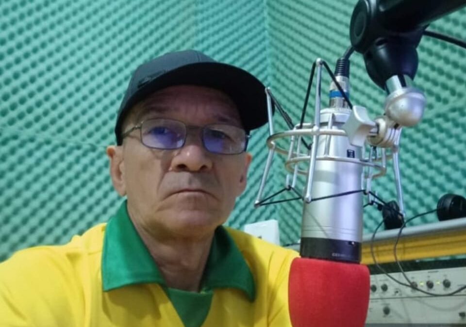 Richard Lopes completa 35 anos de história no rádio cearense