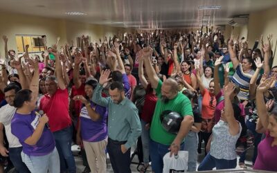 Servidores de Iguatu decidem por greve após novo impasse com a Prefeitura sobre pagamento de salários
