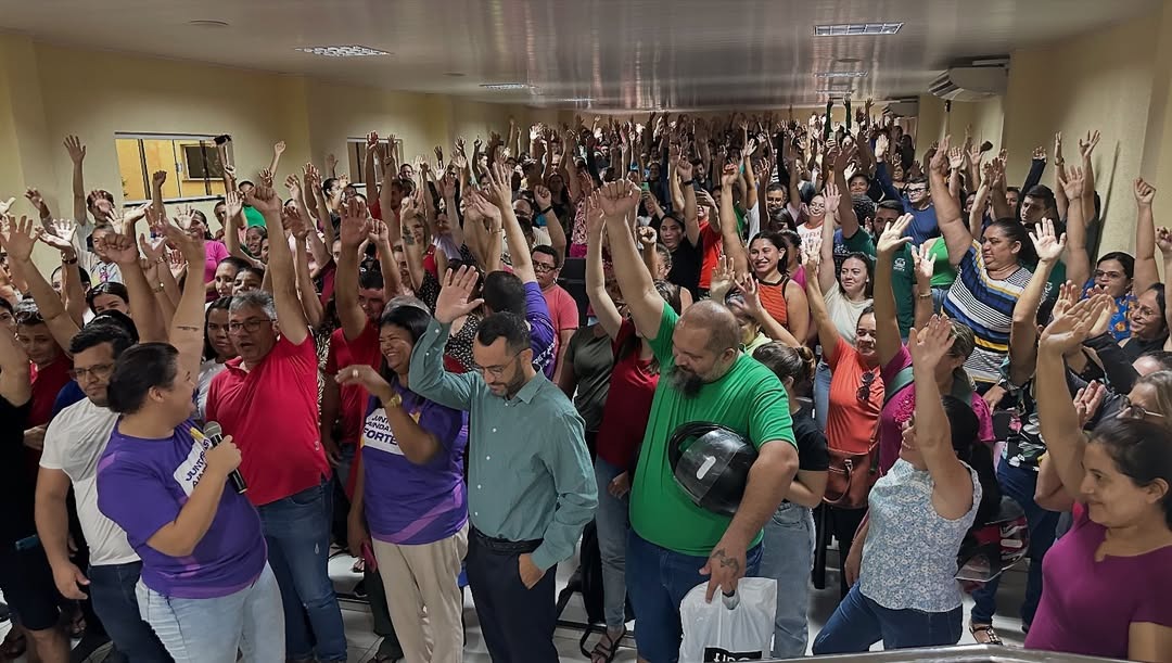 Servidores de Iguatu decidem por greve após novo impasse com a Prefeitura sobre pagamento de salários