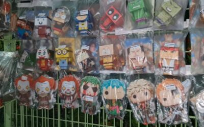 Adilson Lima transformou hobby em renda com arte de fazer miniaturas de personagens em papel
