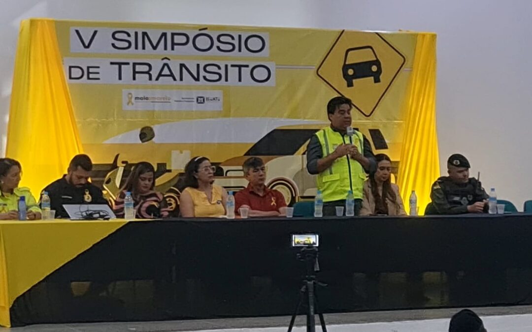 Simpósio discute Maio Amarelo com a participação de representantes de vários municípios