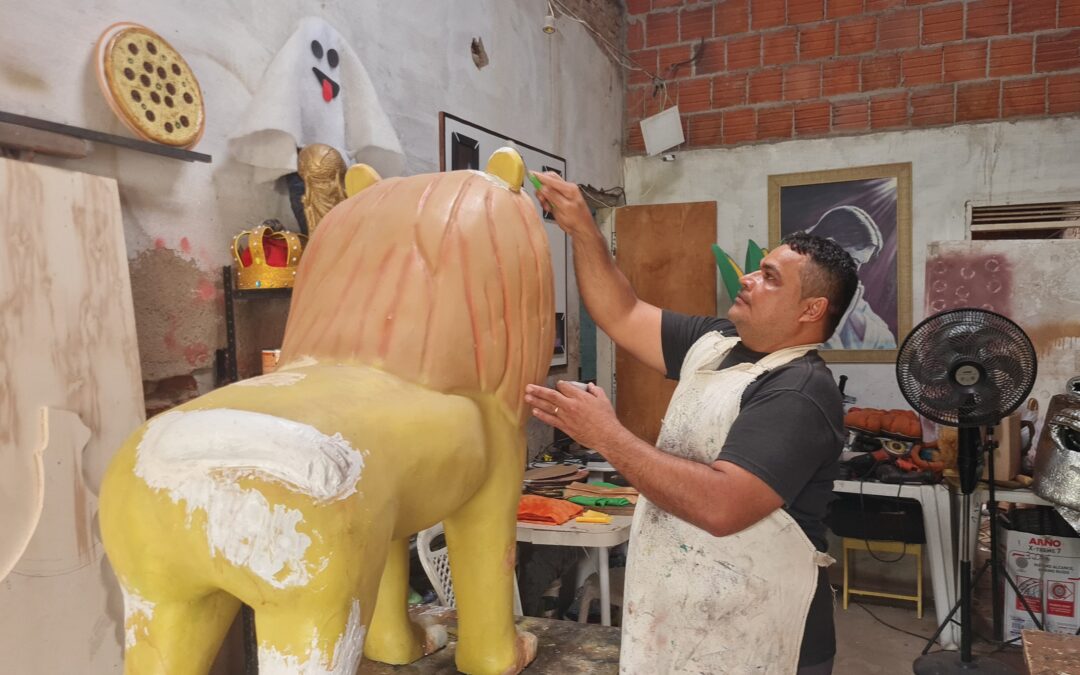 Gil Barbosa: o pedreiro que faz também obras de arte