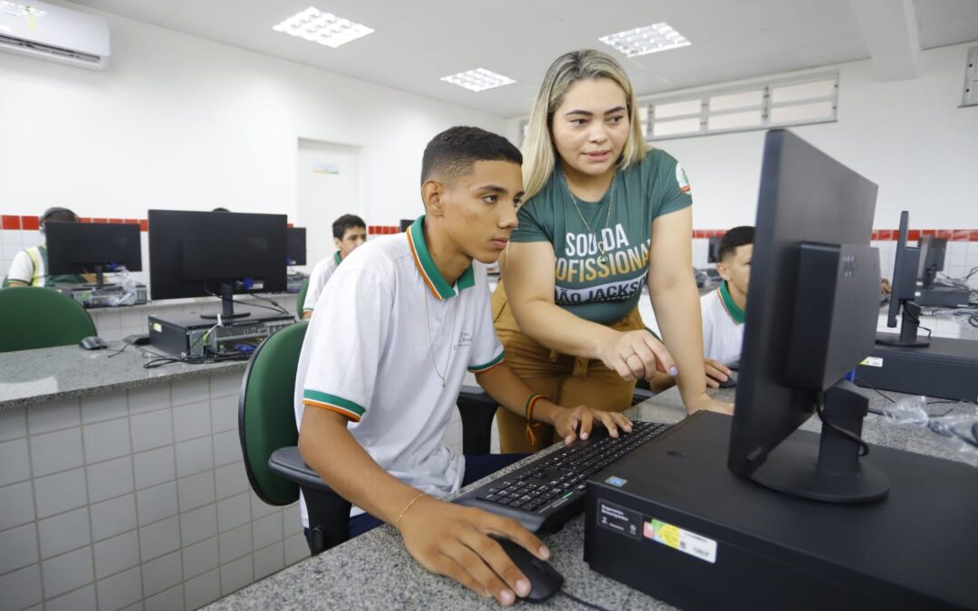 Professores da rede estadual de ensino recebem quarta parcela dos precatórios do Fundef no dia 1º de setembro