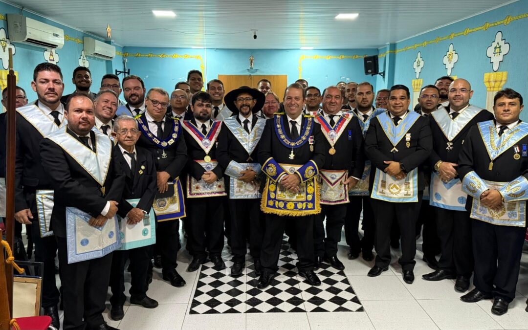 Loja Maçônica mantém tradição e leva história do Brasil para avenida