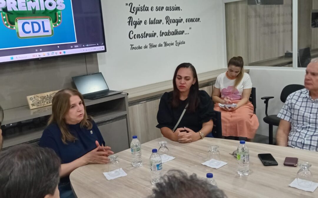 Diretores da CDL recebem em reunião Secretário de Trânsito e diretoras da APAE