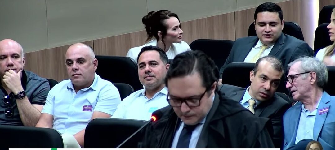 Julgamento da cassação do prefeito e vice de Iguatu é adiado no TRE-CE