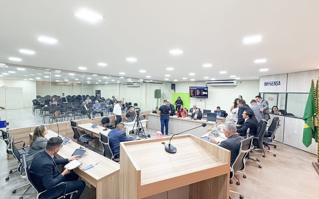 Câmara Municipal de Iguatu aprova reajuste para gestores escolares