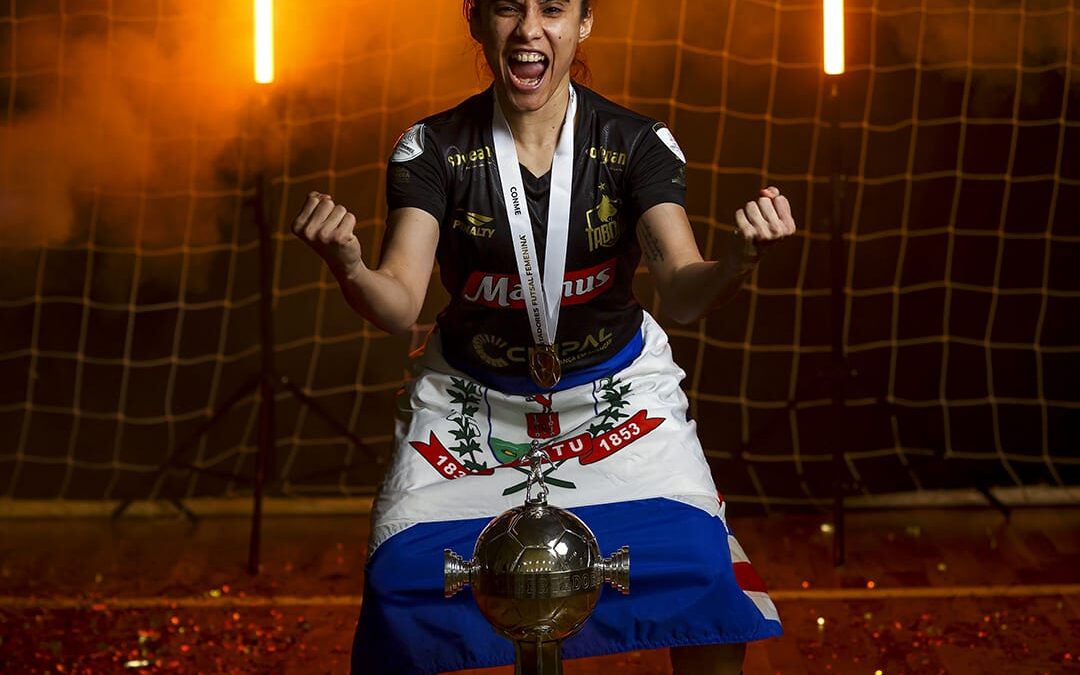 Com gol na final, iguatuense Alana Alencar é campeã da Libertadores de Futsal