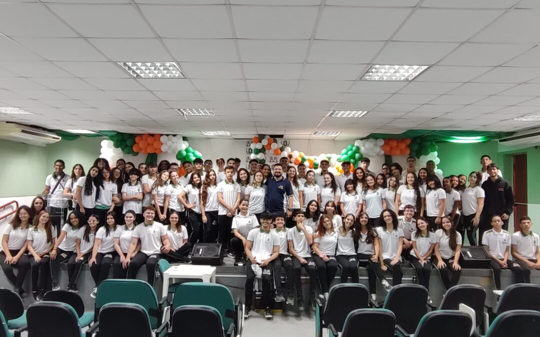 Alunas da Escola Lucas Emmanuel vão à final da Olimpíada de Ciências Humanas do Estado do Ceará