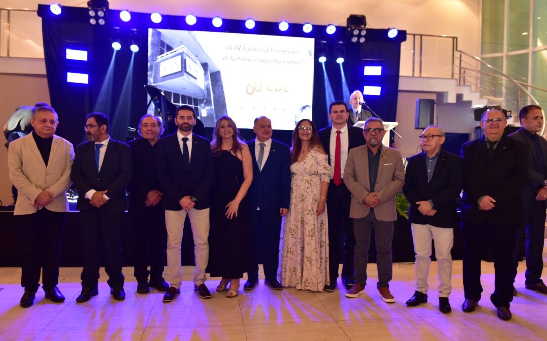 CDL comemora 60 anos de fundação em noite de emoção e homenagens