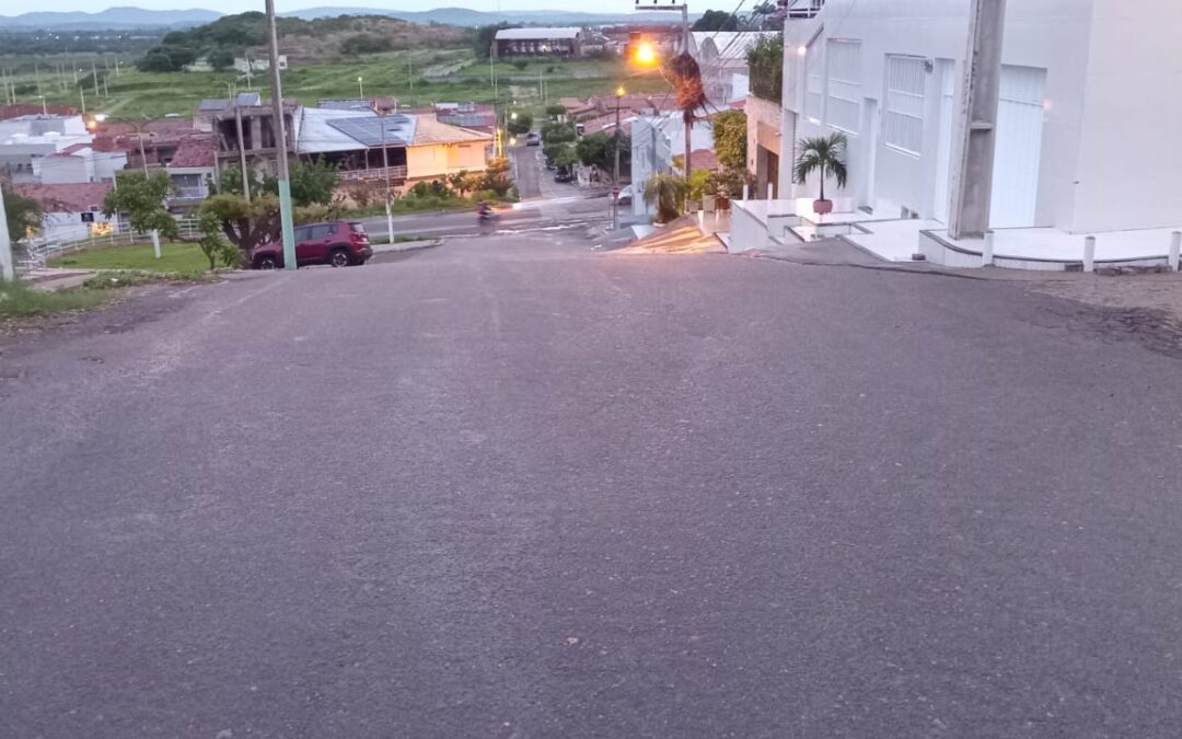 Moradores do Cocobó denunciam motoqueiros empinando motos