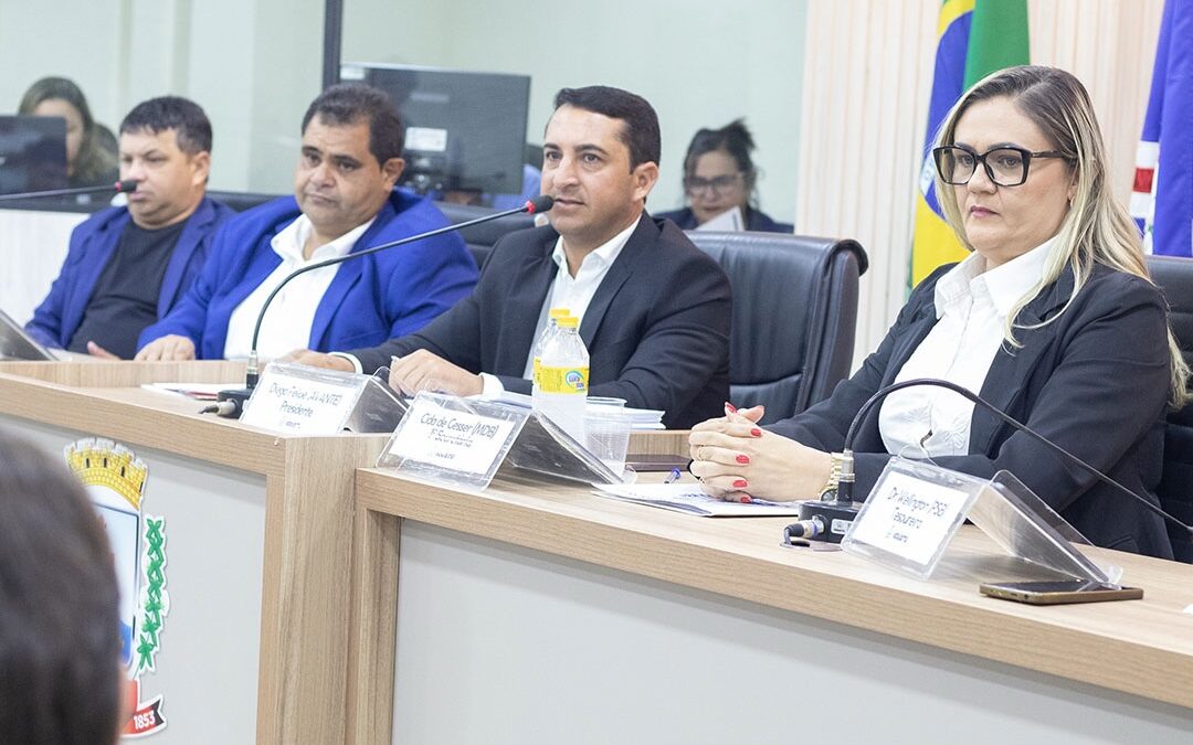 Câmara inicia análise de propostas sobre eventos e contratação de professores