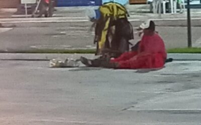 Crianças vistas em semáforo da Perimetral pedindo dinheiro