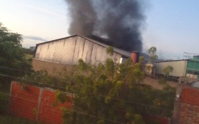 Moradores do loteamento Ramiro Rolim reclamam de fábrica por poluição sonora e fumaça
