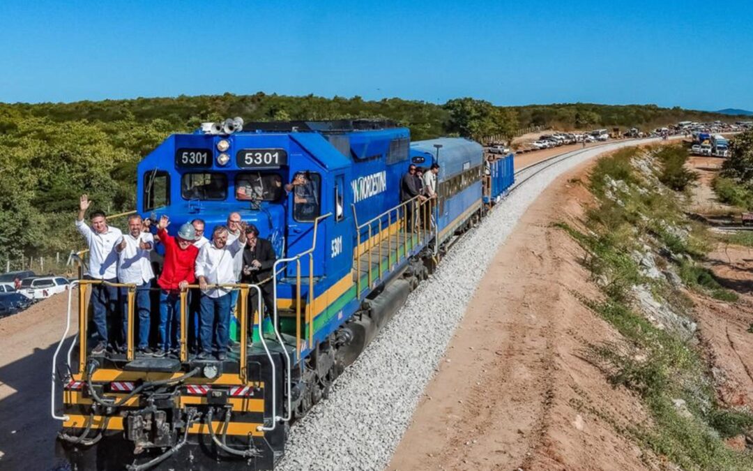 Lula e Elmano de Freitas avançam com a Transnordestina e garantem conclusão do Cinturão das Águas no Ceará