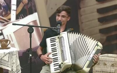 Jovem sanfoneiro iguatuense se apresenta no Programa Sanfonas do Brasil