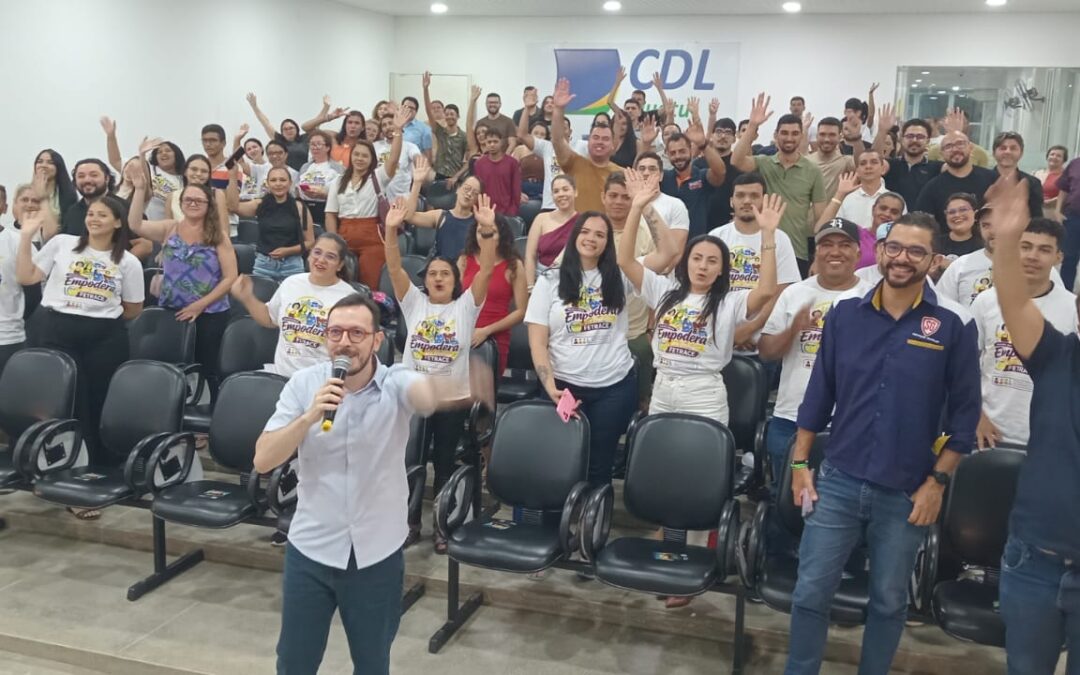 Público do comércio lota auditório da CDL em palestra temática: ‘Como transformar seguidores em clientes’