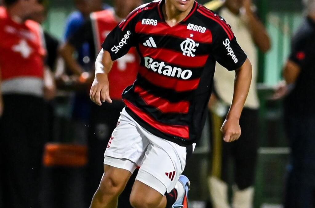 Iguatuense David Viana encerra ciclo de oito anos no Flamengo e mira novo capítulo na carreira