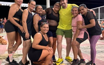 Moradores do Alencar participam de Aulão de Dança na Praça